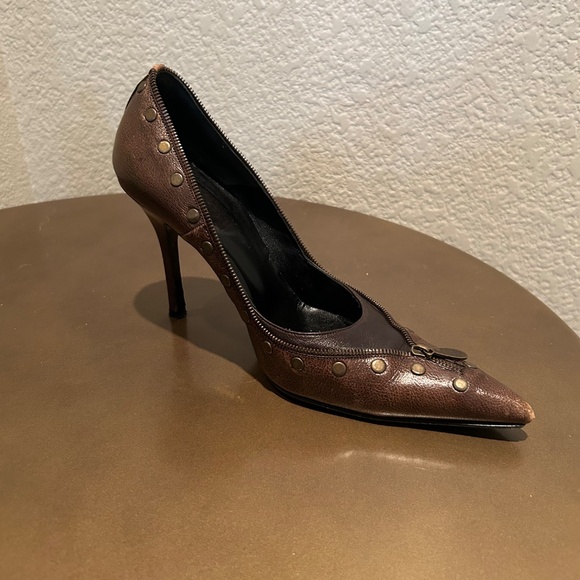 Vintage Gianni Versace Brown Metallic Leather Studded Pump